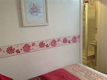 The Peerless Hotel Blackpool Guest house